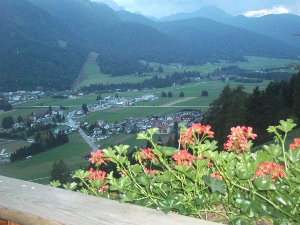 Apartamento Steinerhof Dobbiaco Habitación foto