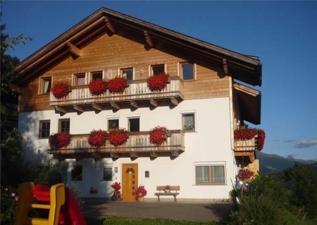 Apartamento Steinerhof Dobbiaco Habitación foto